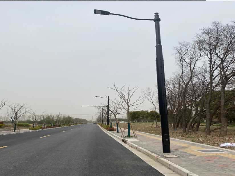 曲靖市上海综合杆 太阳能路灯工程